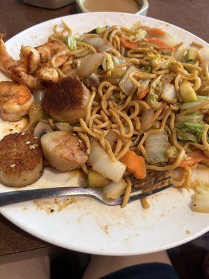 Shrimp & Scallops with noodles and veggies