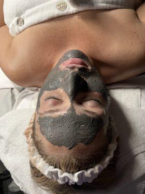 Charcoal mask by Andrea