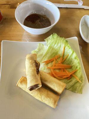 Eggrolls with peanut sauce