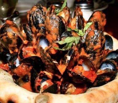 Mussels In a bread basket