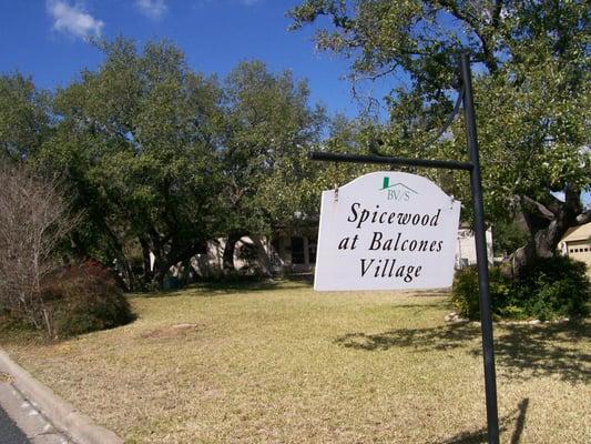 Spicewood Elementary, Canyon Vista & Westwood High are the schools in this neighborhood.  Westwood is nationally ranked!