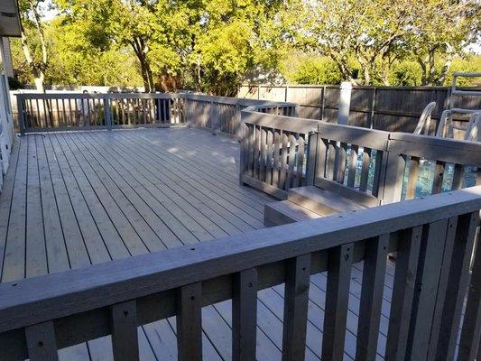 Cedar Pool Deck and Railing surrounding an above ground pool.