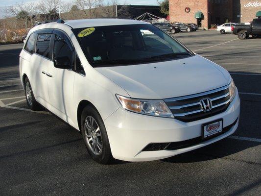 2011 HONDA ODYSSEY EX $11,995