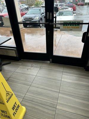 As you can see in this picture is pouring outside no walking floor mat!! slip hazard