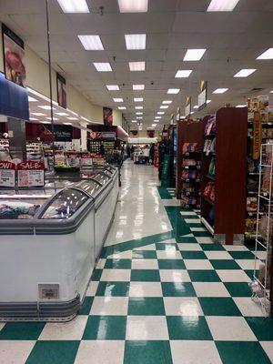 ShopRite Bedford Hills NY. Very old store, very dirty, rundown, not the best.