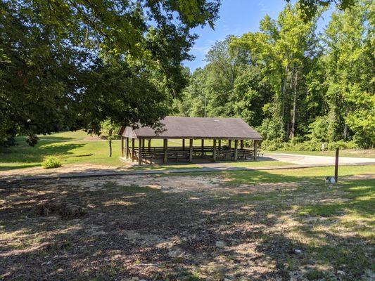 Picnic shelter at Heath Springs Walking Track