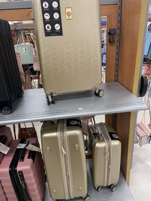 Luggage set