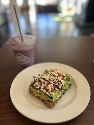 Avocado Toast with Cozy Oak Smoothie was the best!!!