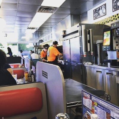 The cleanest Waffle House I've ever been to!