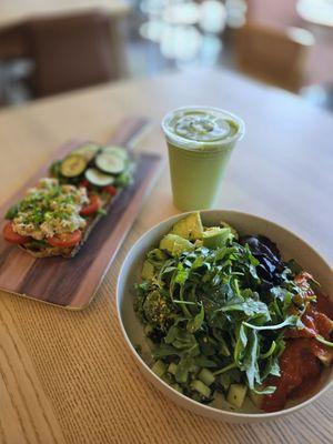 Pomona bowl, half and half tartine and an ocean drive smoothie