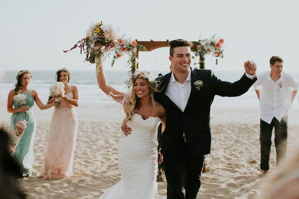 Choice of beach ceremony or on-site ceremony at this Ventura County venue