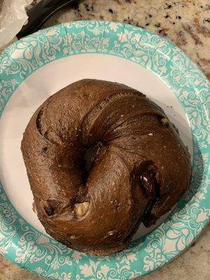 Energy Bagel a.k.a. Pumpernickel with raisins and walnuts