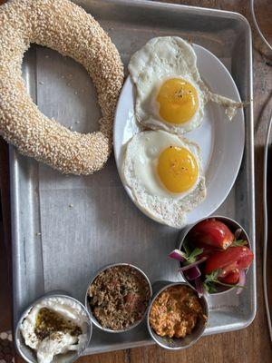 Meze Breakfast. Ordered it thinking it was a bowl but no idea how it's supposed to be eaten lol