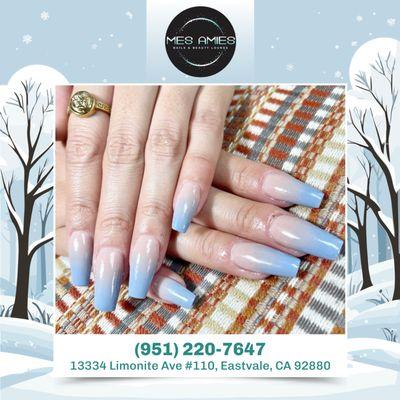 Let your nails be the canvas painting the serene beauty of winter!
 Embrace January's frosty charm