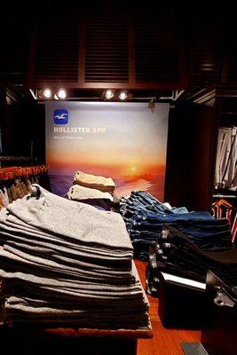 Hollister Co.