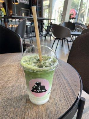 Iced Vanilla Matcha Latte 16oz