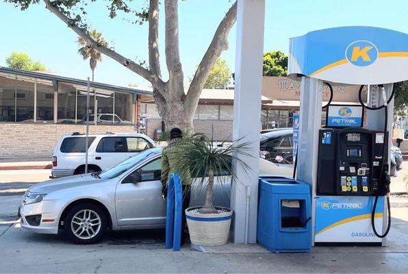 Who washes their entire car with a gas station squeegee?