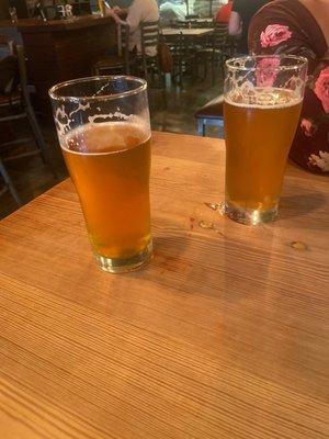 Tropical IPA & Adem Bomb IPA