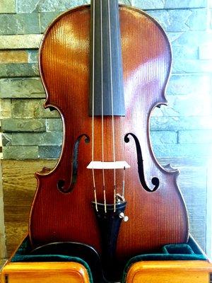 The Germania Roma Antique Violin