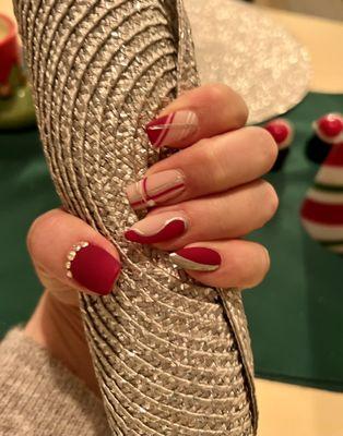 Sexy chrome wine holiday nails