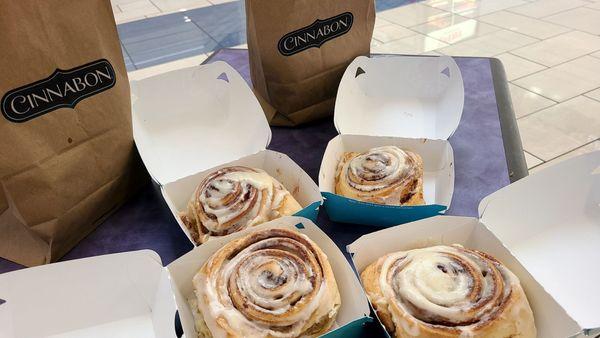 Cinnabon