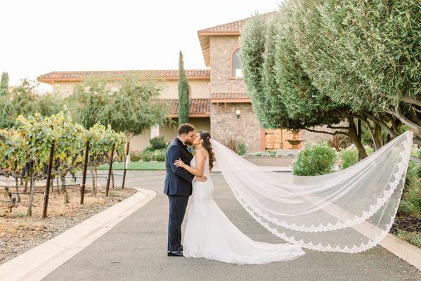 Wedding portrait in front of venue and vineyard | @nancyfuentesphotography | Nancy Fuentes Photography