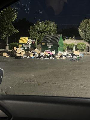 Trash has been like this for months.