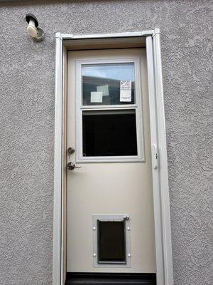 1/2 lite Fiberglass door with Doggie door,