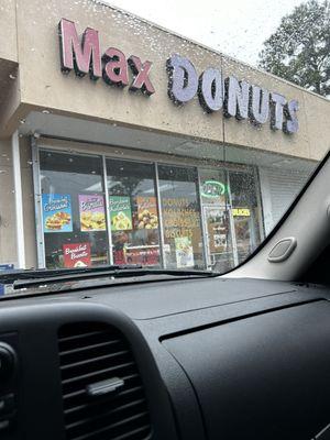 Max Doughnuts