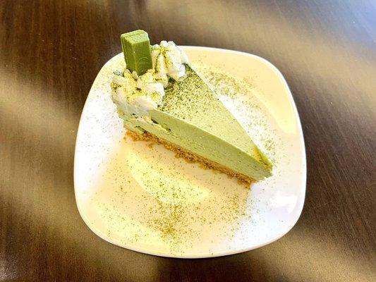 Matcha mousse cake