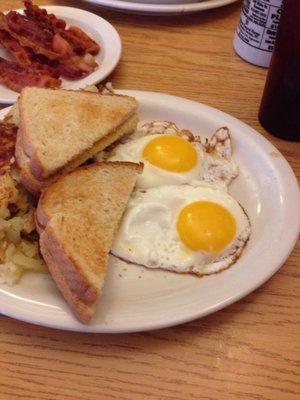 Sunny side up eggs with the crispy bottoms