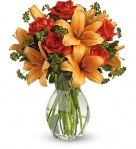 Get into the Autumn feeling with a beautiful orange bouquet!