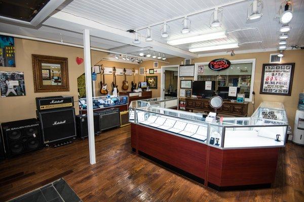 Great deals on jewelry, guitars and electronics!!