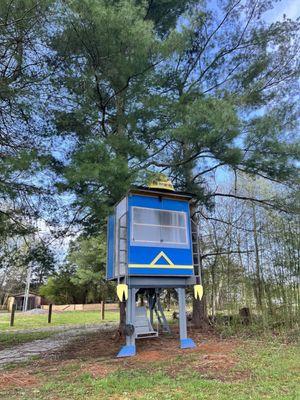 Treehouse (sleeps 1)