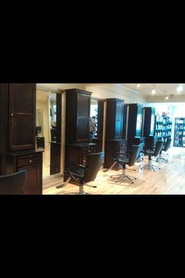 Beautiful salon wirh highly educated staff!