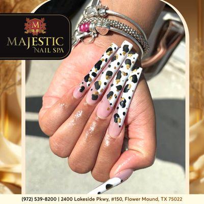 #majesticnailspa #majesticnail #nailsalonnearmeflowermound #nailsalonlakeside #nailsalon75022 #naildesign #nailart #longnail #shortnail #pol