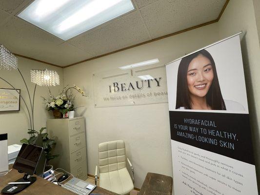 It's one of the best beauty shops I have ever been to!