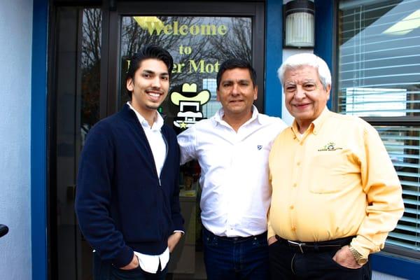 Three generations of Salvadors!