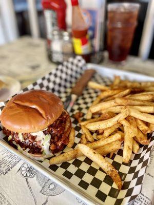 Pulled chicken and Cajun Fries