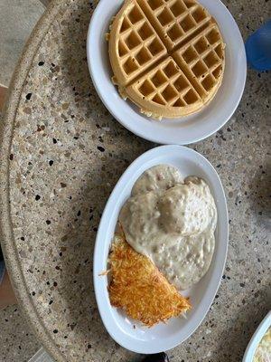 Biscuit gravy &ptatoes - Belgium waffle