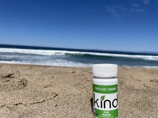 Sativa Kind Caps at the beach! It's hard to smoke on the beach so I got these natural capsules. They are Fire!