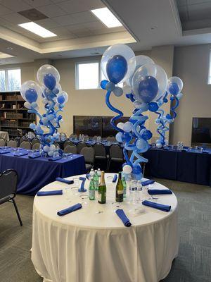 Balloon garland for corporate event in Northbrook, IL