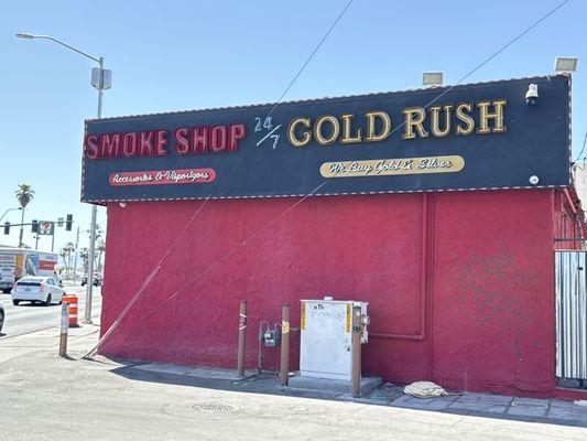 24 Hour Smoke Shop & Gold Rush