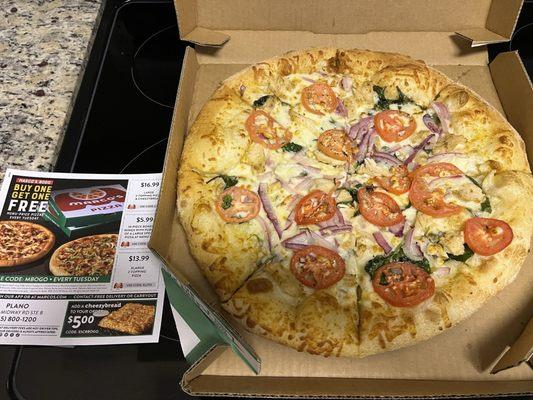 Large Grilled Chicken Florentine Pizza (30 %) off