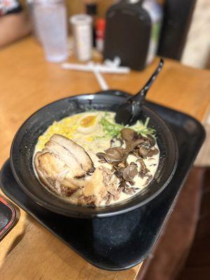 N9. Miso Garlic Ramen