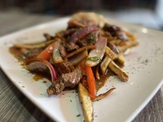 Lomo Saltado