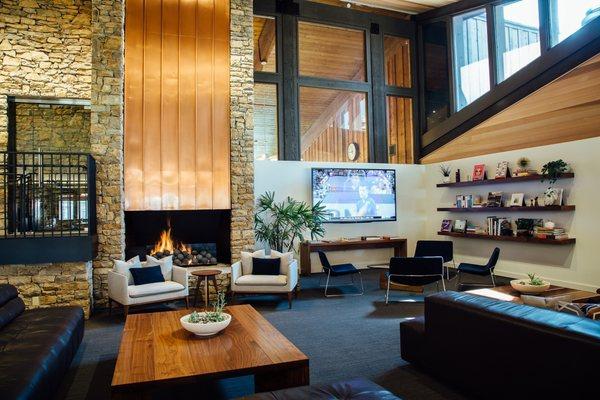 The perfect post workout lounge area located in the Main Clubhouse.