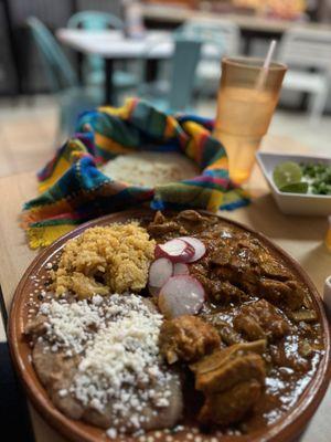 Costillas con Nopales