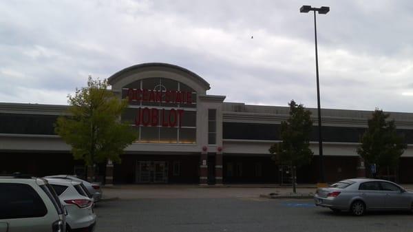 Ocean State Job Lot in former Big Y supermarket.