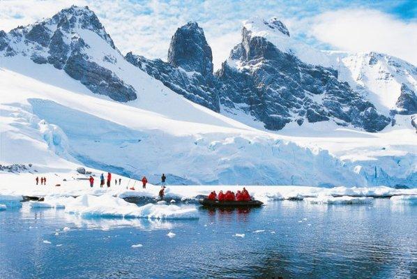 Cruising to Antarctica